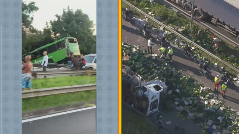 Acidente de ônibus e carreta de bananas na BR-116, Magé, com interdição da pista e equipes de socorro em ação.