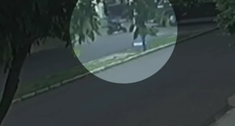 Acidente bicicleta elétrica em Loanda com ônibus e adolescente