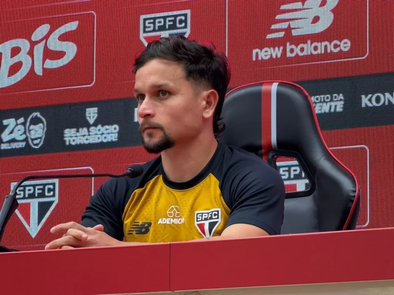 Artur, atacante, São Paulo FC, Morumbis, reforço, futebol brasileiro