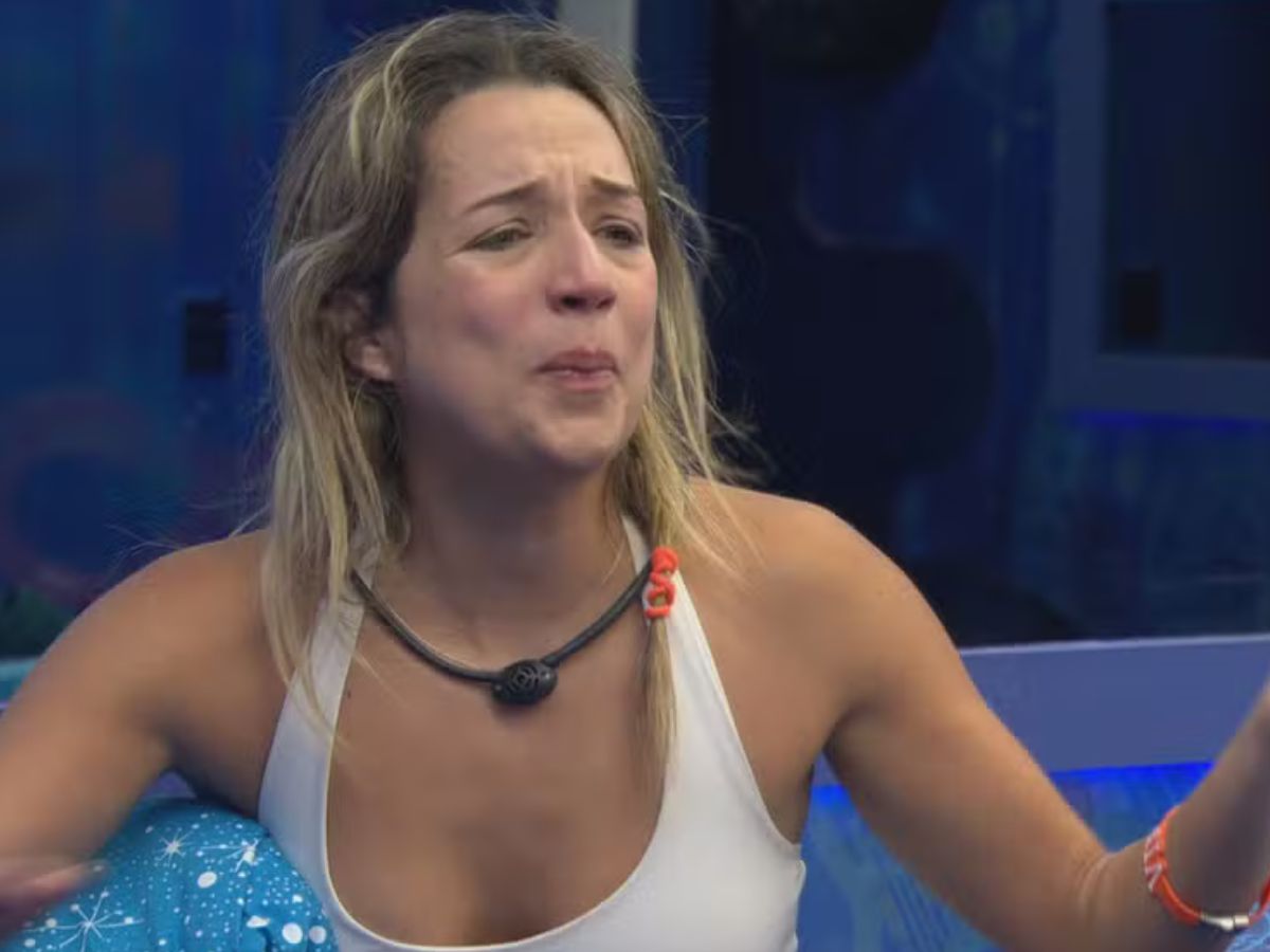 Juliano Floss chorando no BBB26 após briga com Samira