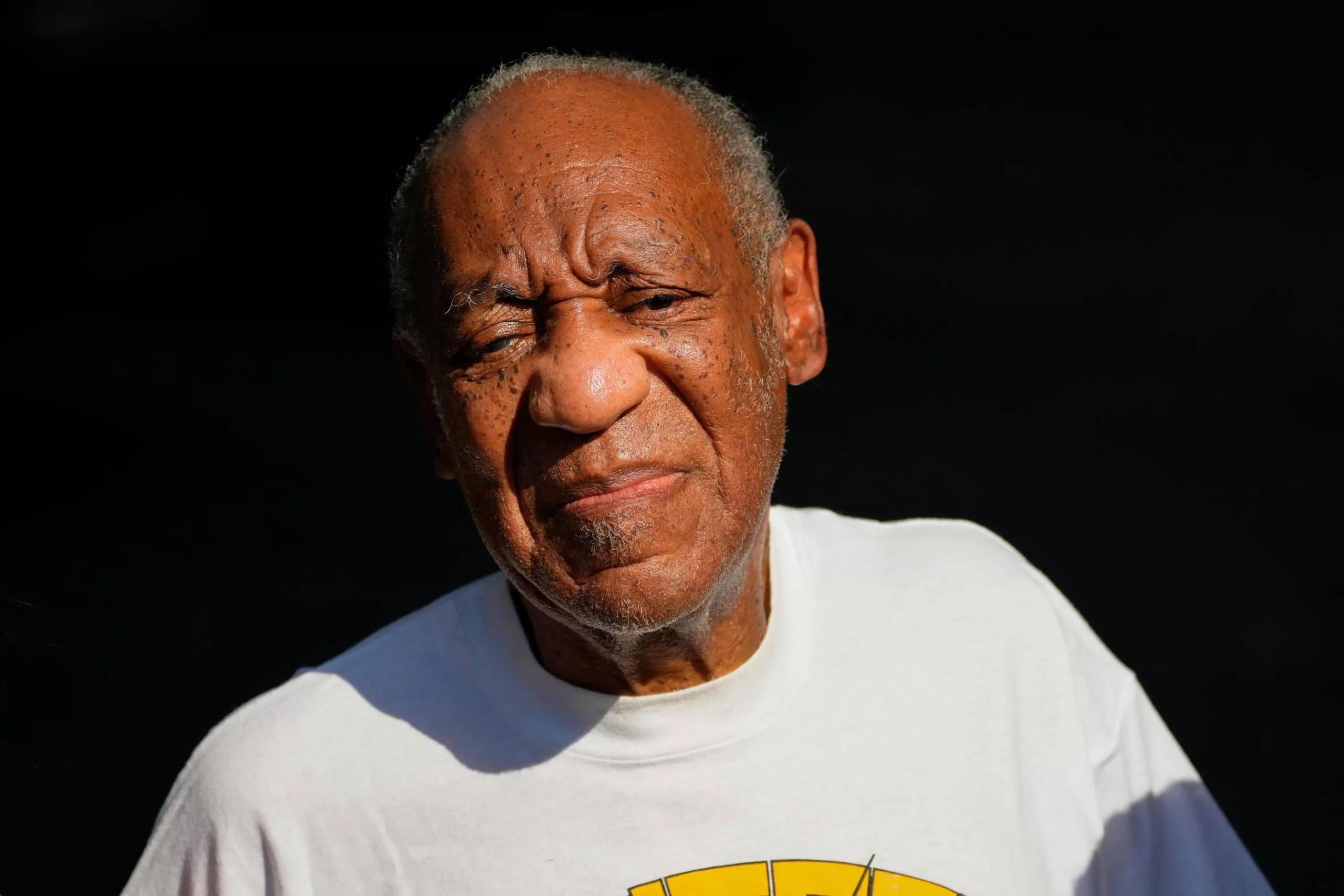 Bill Cosby, ator, condenado por agressão sexual em processo civil