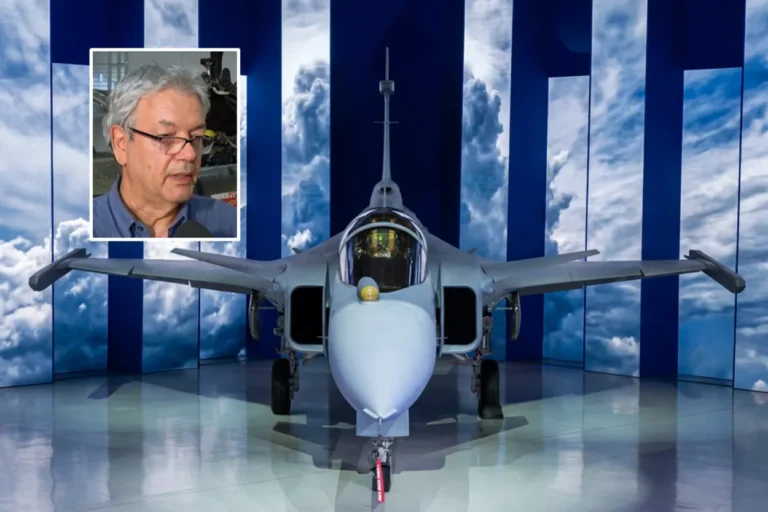 Caça supersônico F-39E Gripen em voo de patrulha sobre paisagem brasileira