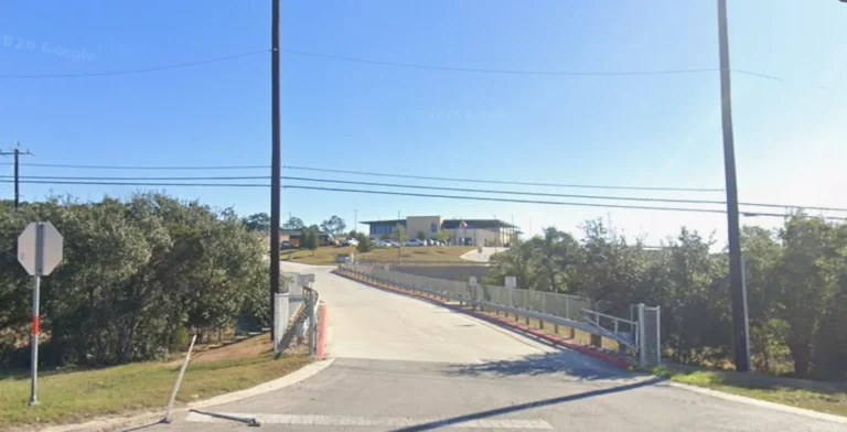 Escola Hill Country College Preparatory High School, Bulverde, Texas, tiroteio