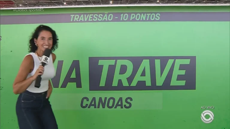 Pessoas jogando "Na Trave" em evento do Globo Esporte RS no Stok Center