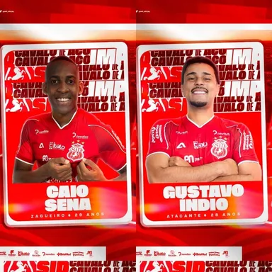 Caio Sena e Gustavo Índio, novos jogadores do Imperatriz, em momento de assinatura.