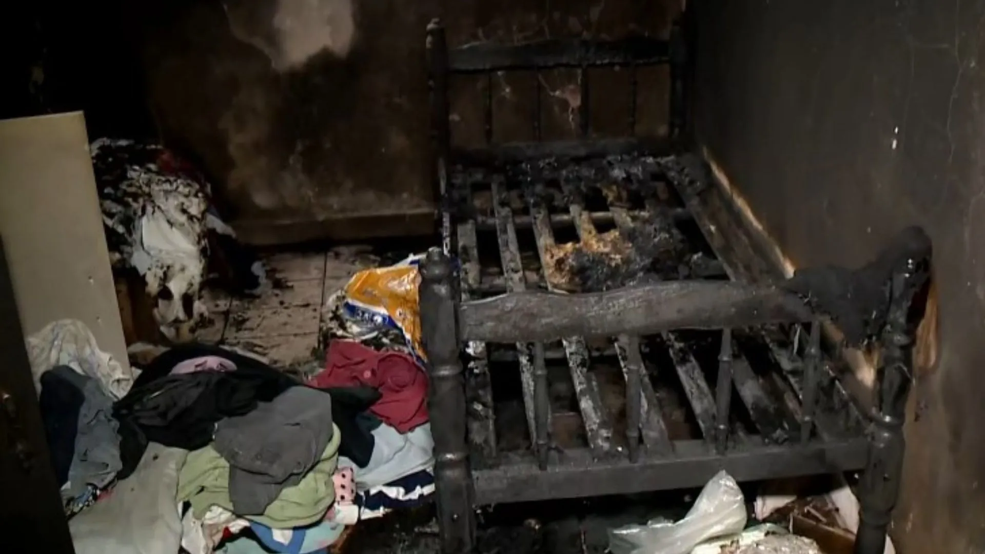 Casa incendiada, Morro do Quadro, Vitória, tragédia, danos por fogo