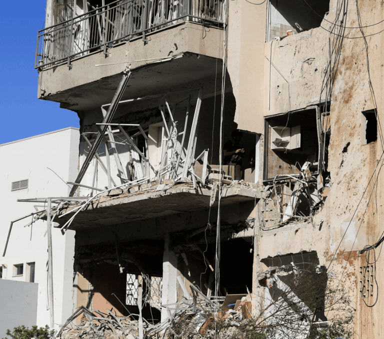 Conflito Israel Irã, mísseis em Tel Aviv, crise no Oriente Médio