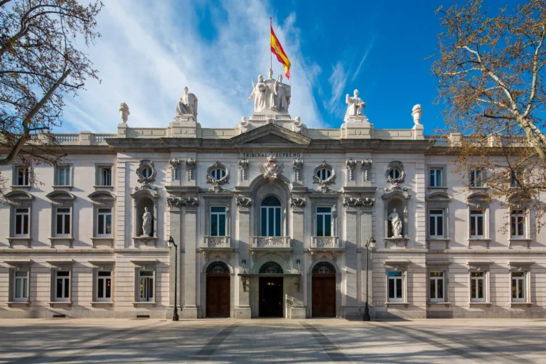 Supremo Tribunal de Justiça da Espanha, edifício em Madrid, símbolo da justiça espanhola