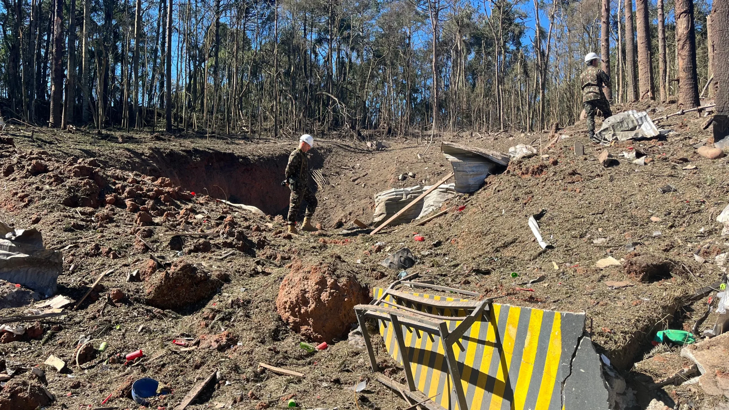 Bloqueio de bens fábrica explosivos Enaex Brasil Quatro Barras