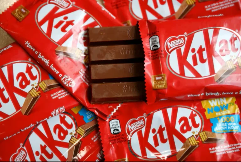Barras de chocolate KitKat, roubo de 12 toneladas, Europa, Nestlé, abastecimento não afetado.