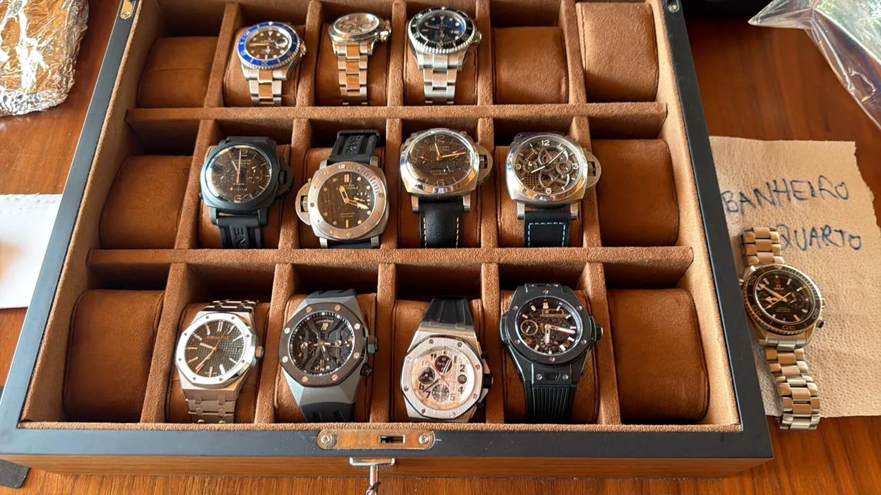 Apreensão de dinheiro e relógios de luxo na Operação Fisco Paralelo da Sefaz-SP