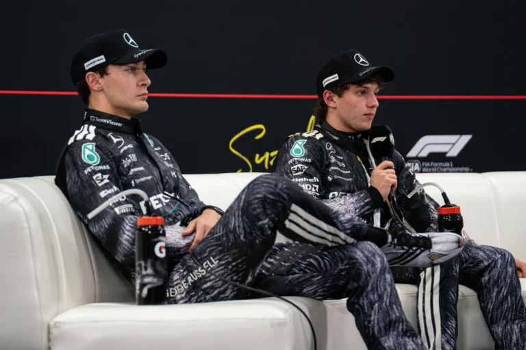 Kimi Antonelli no pódio do GP do Japão F1