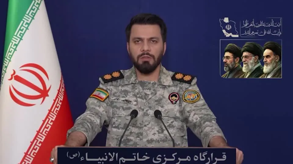 Tenente-coronel Ebrahim Zolfaghari, porta-voz militar iraniano, criticando as negociações EUA Irã.