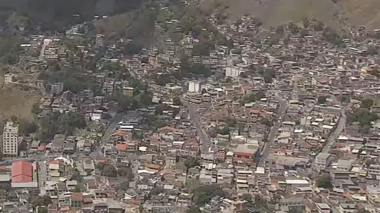Moradores de São Gonçalo sem internet e telefone após ataques criminosos