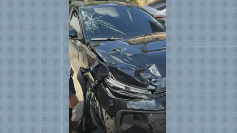 Acidente de moto e carro em Campo Grande com mulher ferida