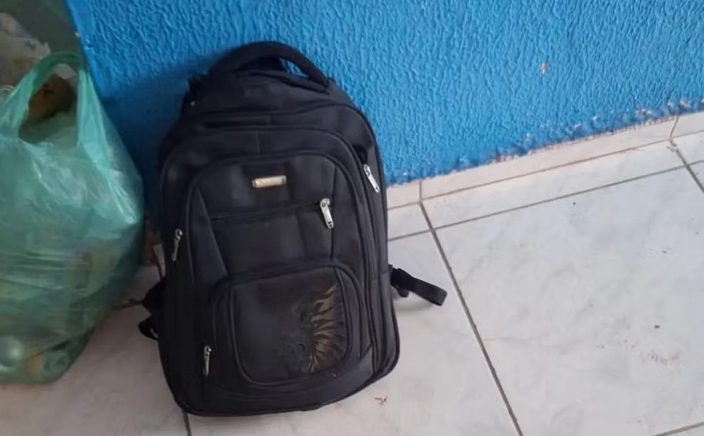 Cena de crime com polícia em Itaquaquecetuba, Grande SP