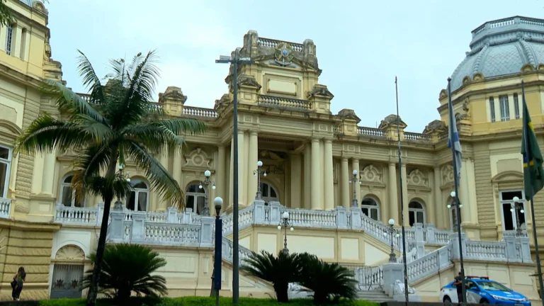 Gabinete do secretário da Casa Civil RJ com amplos poderes