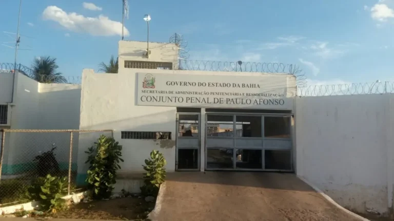Entrada do Conjunto Penal de Paulo Afonso com novo diretor