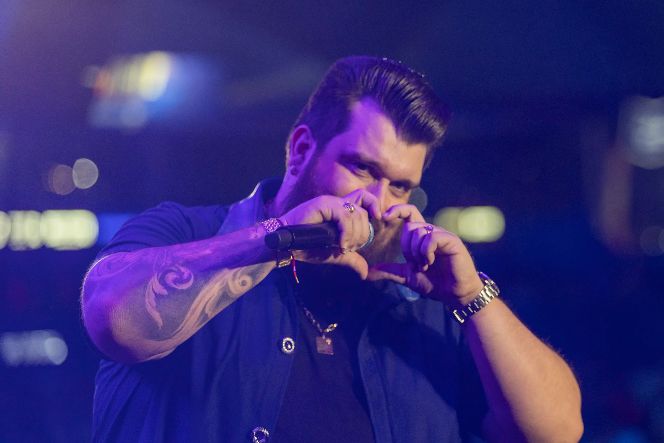 Panda cantando no rodeio de Barretos