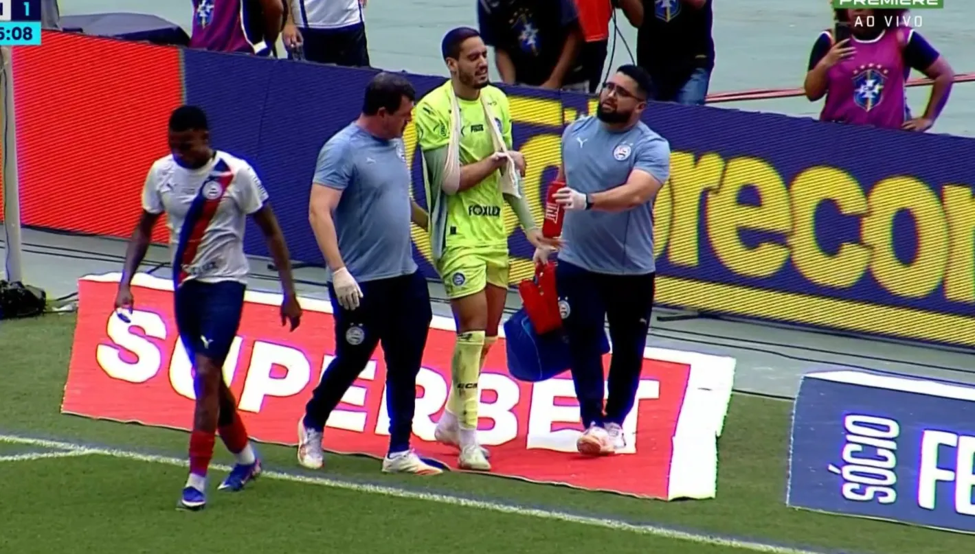 Ronaldo goleiro Bahia, retorno após lesão, camisa tricolor