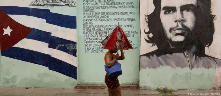Ruas vazias de Havana, crise energética Cuba, turismo em declínio, músicos de rua cubanos