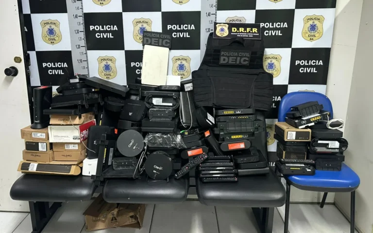 Apreensão de drogas em Feira de Santana, Bahia, com equipamentos e suspeito detido