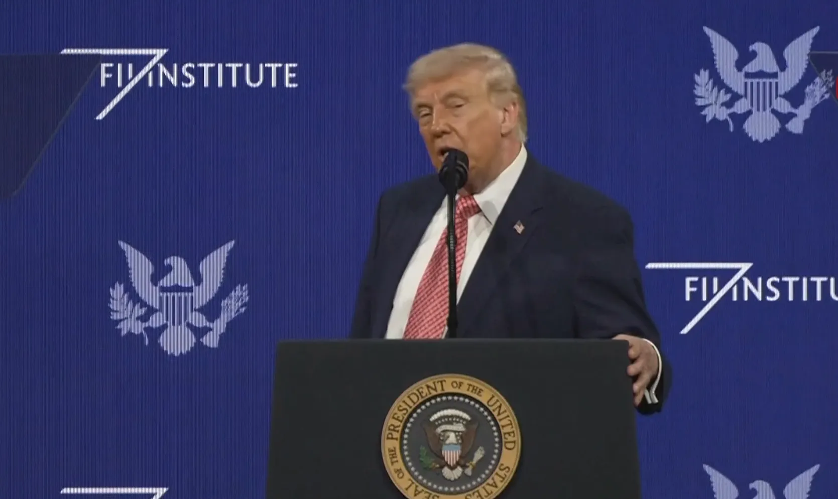 Representação visual do conflito EUA Irã com elementos militares e paisagem desértica