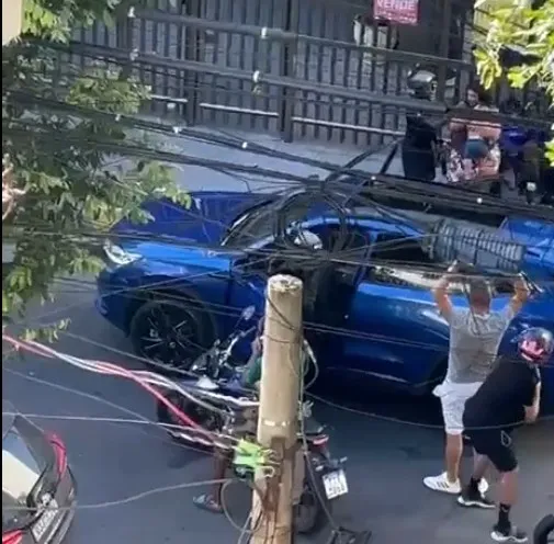 Assalto em Vila Isabel com família, idosa e bebê