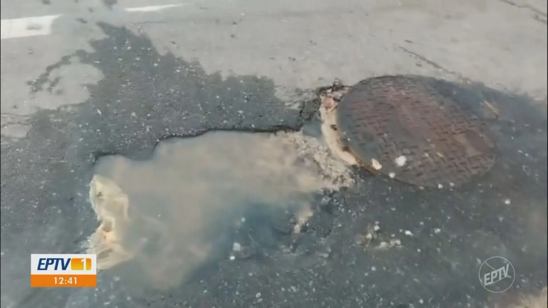 Estúdio de notícias EPTV 1 Sul de Minas com apresentador