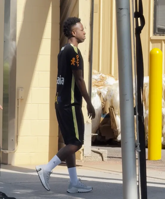 Vini Jr. treinando na academia, dúvida para jogo contra Croácia