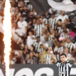 Jogadores do Botafogo em comemoração de gol no Nilton Santos