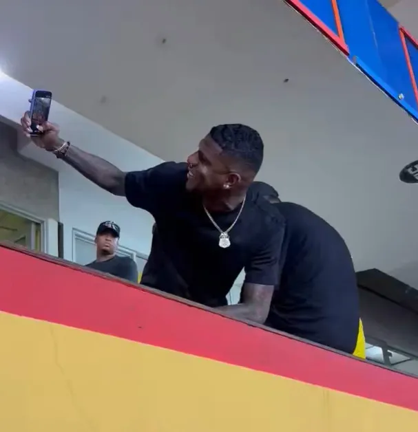 Arboleda, zagueiro do São Paulo, ausência, contrato, rescisão