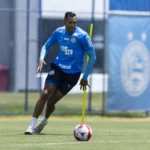 Foto de David Duarte, zagueiro do Bahia, em treino