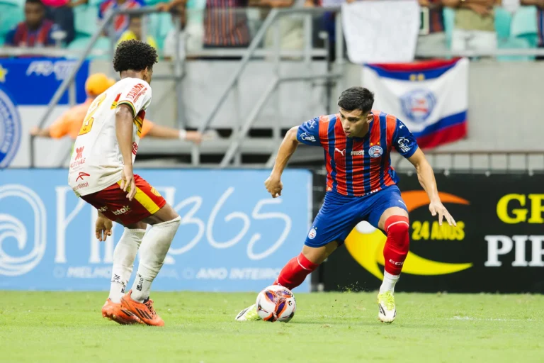 Banco de reservas do Bahia, jogadores suplentes, futebol, Campeonato Brasileiro
