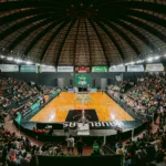 Partida de basquete NBB entre Bauru e Paulistano, jogo 3, playoffs