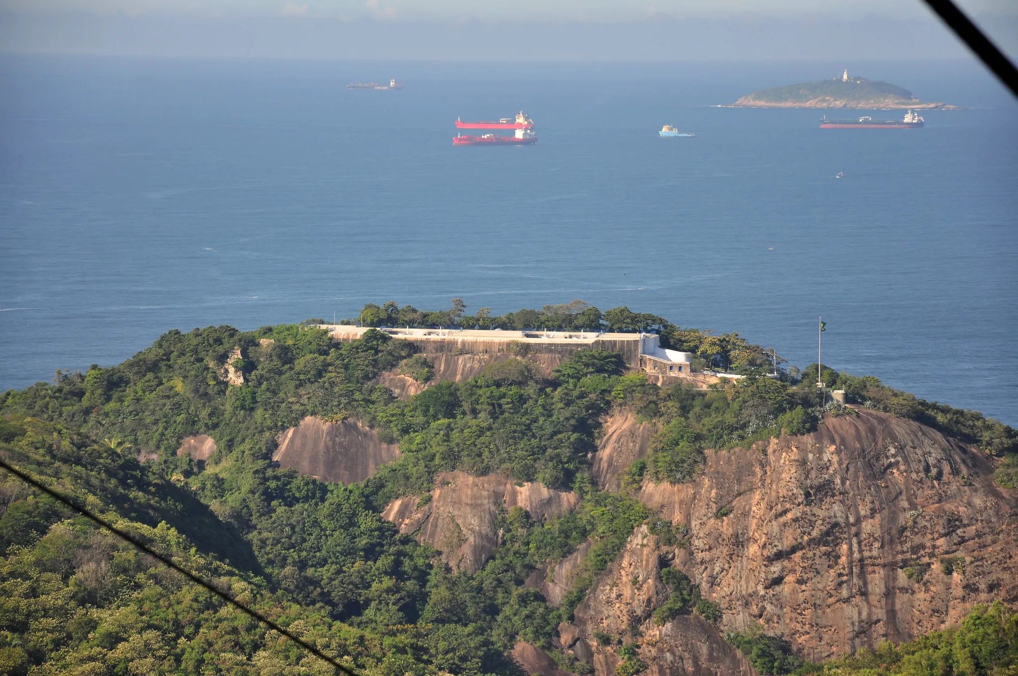 Palácio Tiradentes no Centro do Rio, com estátua do inconfidente e arquitetura colonial