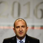 Rumen Radev, presidente eleito da Bulgária, falando em coletiva de imprensa