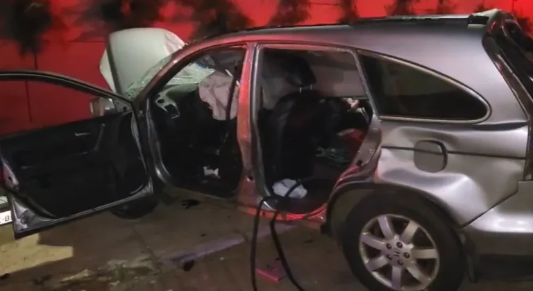 Carro despenca de estacionamento em Taboão da Serra, acidente fatal na Rodovia Régis Bittencourt