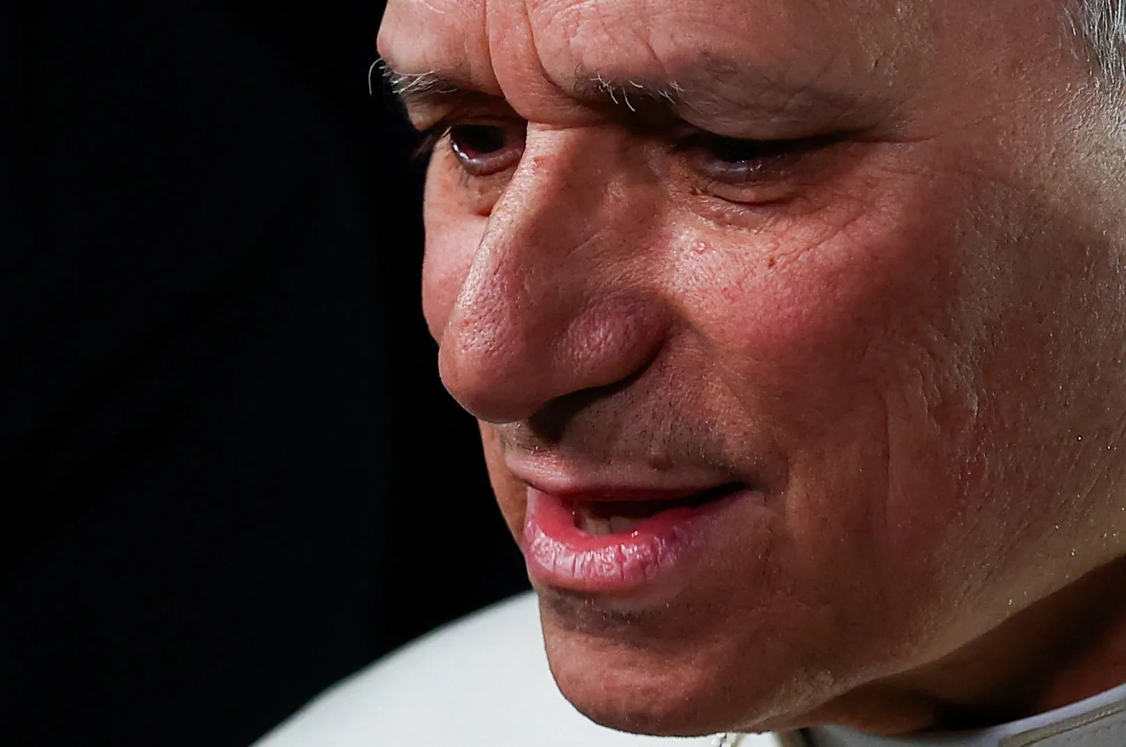 Policiais buscam explosivos na casa do irmão do Papa Leão XIV em Illinois