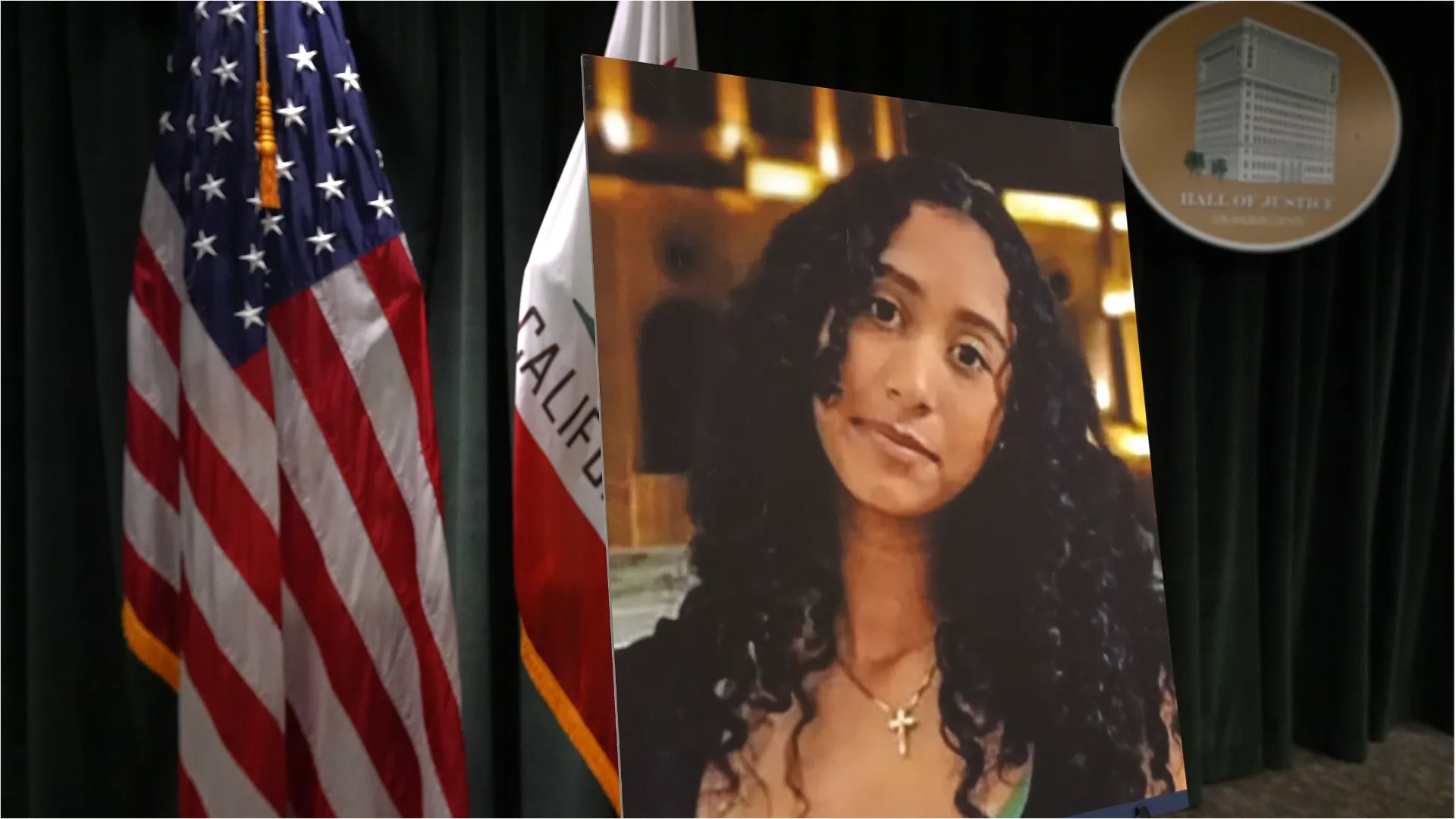 Cantor D4vd, David Burke, durante coletiva de imprensa sobre o caso de assassinato de Celeste Rivas Hernandez.