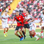 Cláudio Tencati, técnico Botafogo-SP, escolhas táticas, Série B, Atlético-GO
