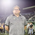 Guto Ferreira, ex-treinador do Ceará, agora no Vila Nova.