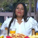 Chaiany BBB26 em estúdio de TV, ex-participante, busca oportunidades na Globo, sorriso, microfone