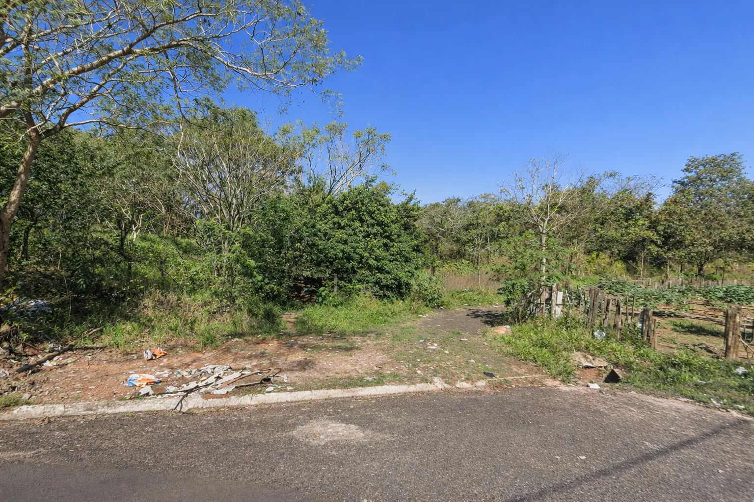 Polícia e perícia em Agudos investigam corpo encontrado em linha férrea