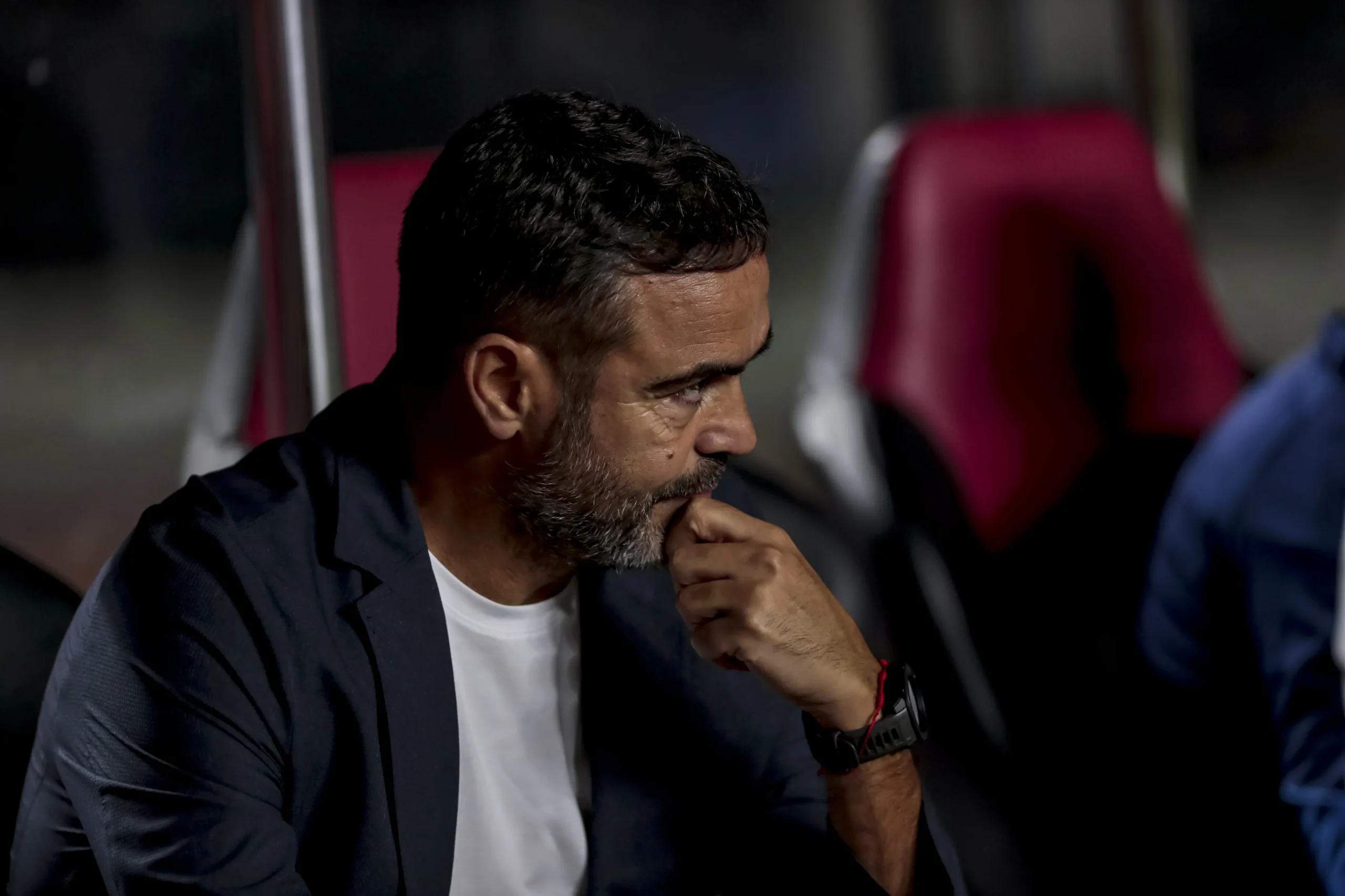 Artur Jorge preocupado com a defesa do Cruzeiro em campo