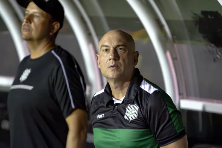 Márcio Zanardi, técnico, demissão, Figueirense, futebol, treinador