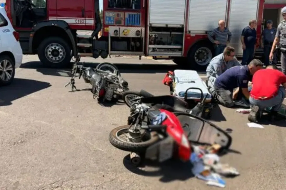 Acidente de motos em Adamantina com vítimas sendo socorridas
