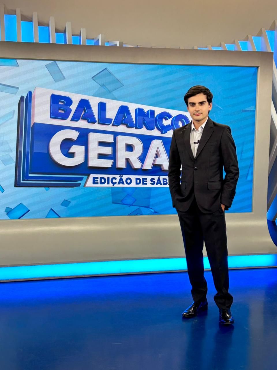 Dudu Camargo em entrevista, falando sobre o BBB e sua carreira na TV