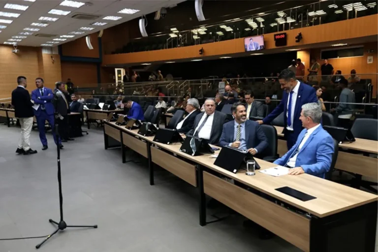 Ambulante vendendo produtos em Campinas sob as novas regras municipais