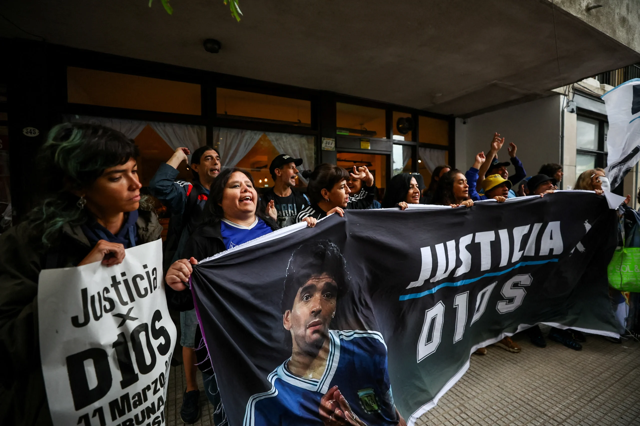Gianinna Maradona em depoimento no julgamento do pai